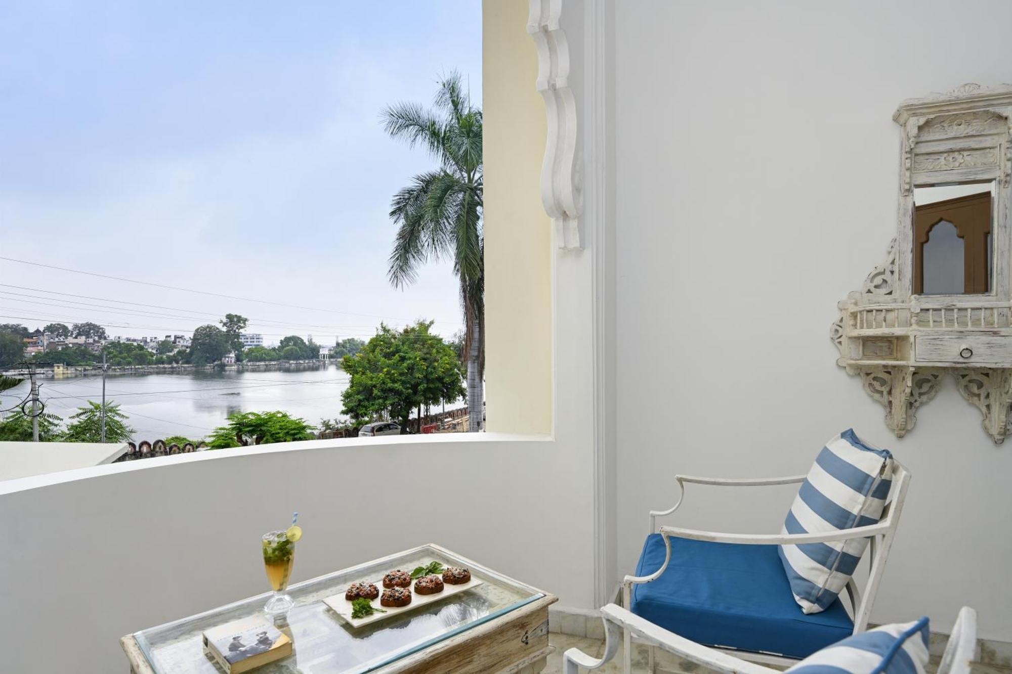 Elephanta Lake view suite with balcony